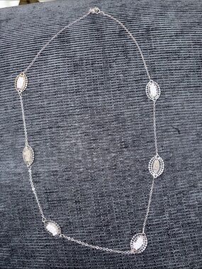 Unbranded Station Necklace Women OS Silver Good Oval Filigree Delicate 14in